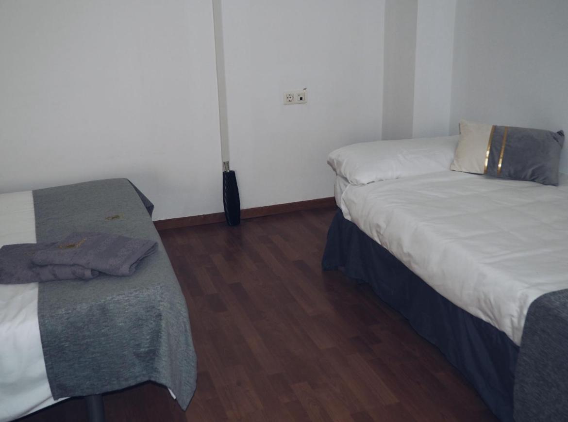 גרנדה Lm Apartamentos Puentezuelas מראה חיצוני תמונה